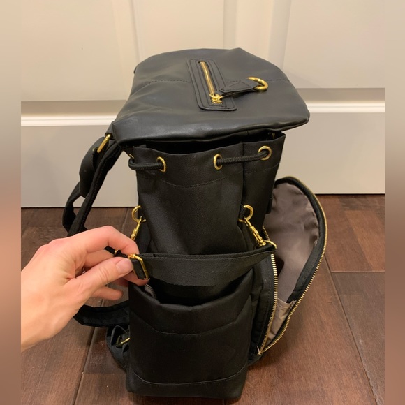 Skip Hop Chelsea Downtown Chic Diaper Bag in color black, great condition! - Picture 9 of 10